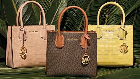 michael kors kellnerbörsen|Michael Kors online store.